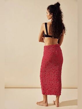 ❤️ FREE PEOPLE 🤍 Smocked Convertible Midi in Cherry Crush 🍒 Sz M